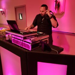 Dj Della