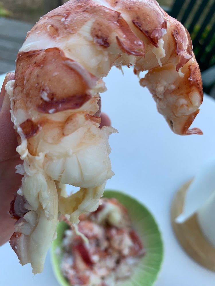 SMITH’S LOBSTER Updated September 2024 15 Lobster Ave, Jonesport, Maine Seafood Markets