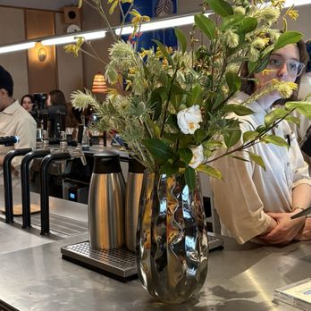 La Cabra - Beautiful vibe - Coffee & Tea Near Me - New York, New York La Cabra - Beautiful vibe - Coffee & Tea Near Me - New York, New York