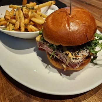 Yard House - Everything Ahi Tuna Sandwhich - New American Near Me - Lynnfield, Massachusetts Yard House - Everything Ahi Tuna Sandwhich - New American Near Me - Lynnfield, Massachusetts