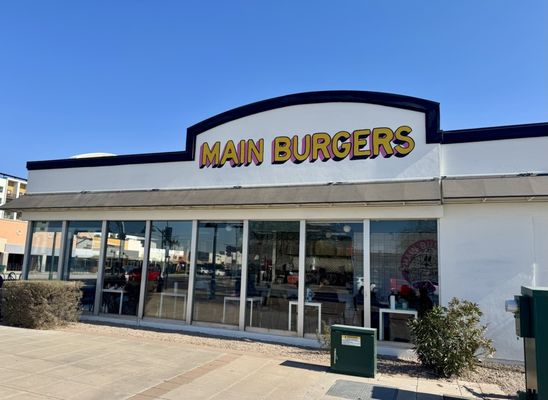 Main Burger by null