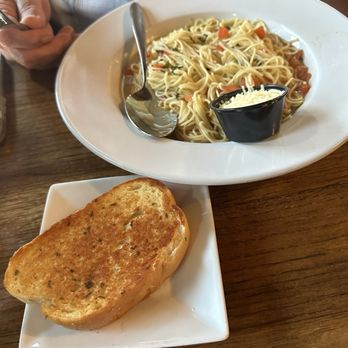 Vincent Hill Station Restaurant & Saloon - Angel hair pasta - Music Venues Near Me - Acton, California