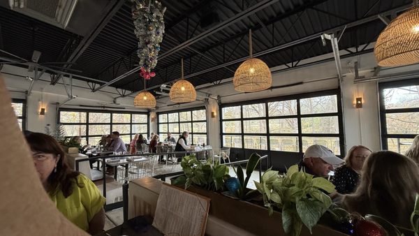 Creekhouse Kitchen & Bar by null