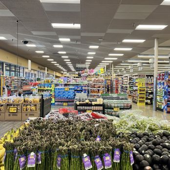 Safeway - a grocery store filled with fresh produce - Grocery Near Me - Pleasant Hill, California
