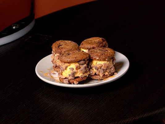 IPIC Theaters by null