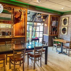 Naaman's BBQ - Dining Area
