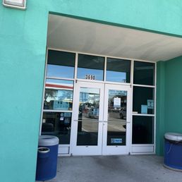 Exterior outside entrance of Car Spa - Farmers Branch, Texas Exterior outside entrance of Car Spa - Farmers Branch, Texas