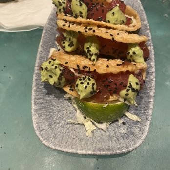 The Beach House - Tuna Poke tacos Looks pretty but bland af - Asian Fusion Near Me - Koloa, Hawaii
