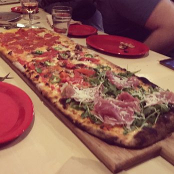 Numero 28 - Sinfully good pizza and authentic European pastries! Warm and inviting customer service too. Definitely will be back! - Italian Near Me - Austin, Texas