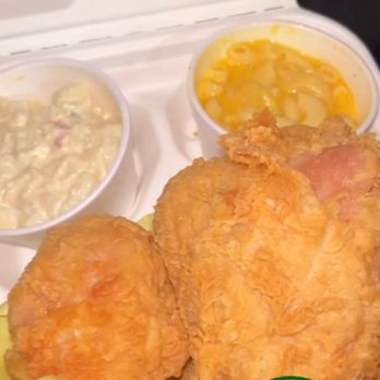 Crispy Fried Chicken - Fried chicken, mac n cheese and potato salad - Chicken Wings Near Me - San Diego, California Crispy Fried Chicken - Fried chicken, mac n cheese and potato salad - Chicken Wings Near Me - San Diego, California
