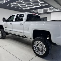 Rooker's Collision Center