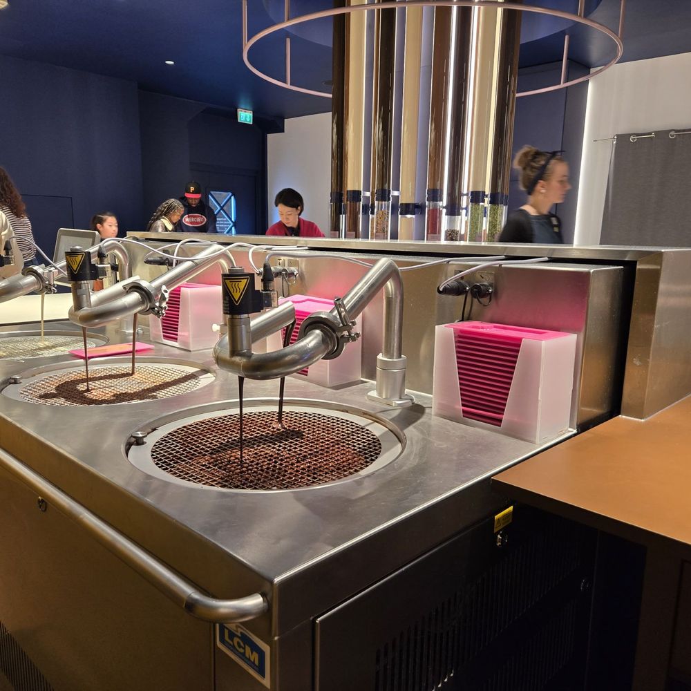 Chocoversum - White, milk, and dark chocolate choices - Museums Near Me - Hamburg, HH