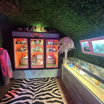 Tropicali - Inside store - Hawaiian Near Me - Big Bear Lake, California Tropicali - Inside store - Hawaiian Near Me - Big Bear Lake, California