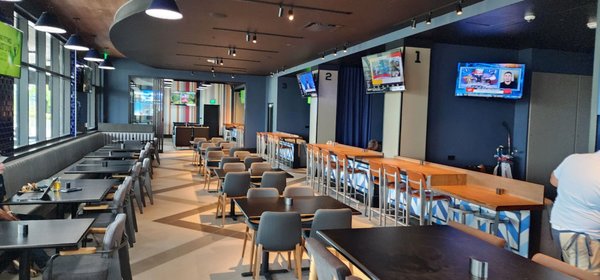 Lounge by Topgolf by null
