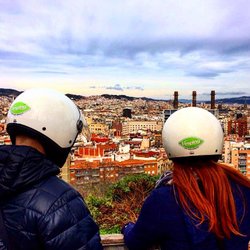 Vesping - Barcelona for two. The romantic way!
