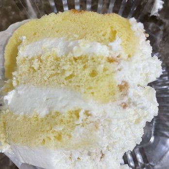 Look Up Dessert Cafe - Milk cake. This time it just tasted like a typical yellow cake - Ice Cream & Frozen Yogurt Near Me - Chesapeake, Virginia