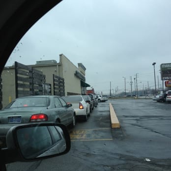 Starbucks - Busy for a Sunday! - Coffee & Tea Near Me - Indianapolis, Indiana