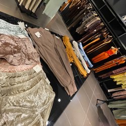 Exotic Beauties - Eastridge Mall Showroom