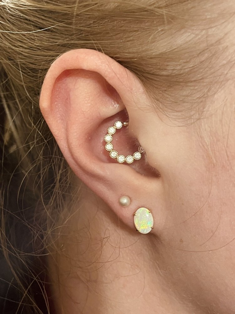 Ad Astra Piercing Co Logo