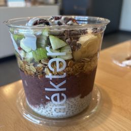 Acai Superfood Bowl with added vanilla chia pudding Acai Superfood Bowl with added vanilla chia pudding