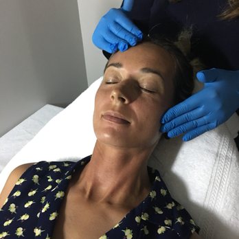 Honolulu Spa & Wellness - Having new amazing micro needling treatment with Grace - Skin Care Near Me - Honolulu, Hawaii Honolulu Spa & Wellness - Having new amazing micro needling treatment with Grace - Skin Care Near Me - Honolulu, Hawaii
