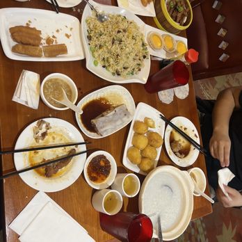 Golden Palace - Dim sum - Bars Near Me - Uncasville, Connecticut Golden Palace - Dim sum - Bars Near Me - Uncasville, Connecticut