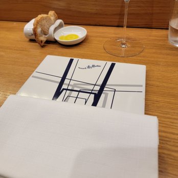 Di Martino Sea Front - Bread and olive oil - Italian Near Me - Naples, NA