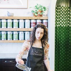 Kolya Naturals Skincare Boutique & Spa - Meet Alecia, one of our botanical consultants.