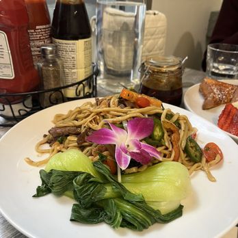 Mr East Kitchen - Breakfast & Brunch Near Me - San Francisco, California Mr East Kitchen - Breakfast & Brunch Near Me - San Francisco, California