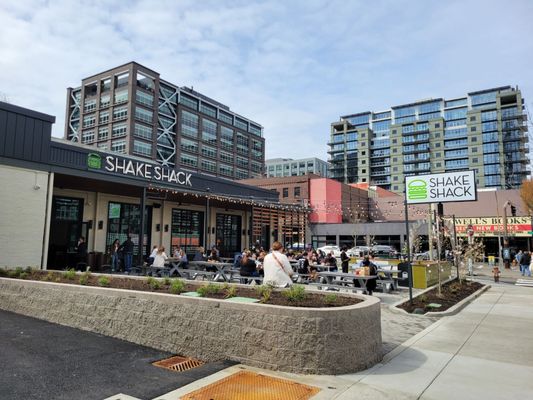 Shake Shack West End Portland by null