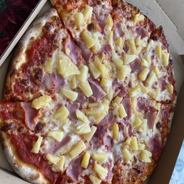 Hawaiian Pizza; Size: Medium