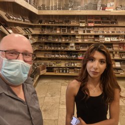 Havana Cigar Castle - Taking in the atmosphere