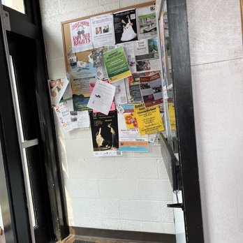 Luckys Coffee Garage - Community bulletin board - Coffee & Tea Near Me - Lebanon, New Hampshire