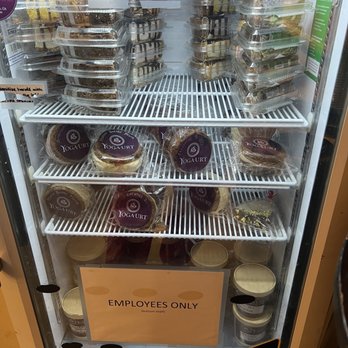 Yoga-urt - Pie + cookie sandwiches - Ice Cream & Frozen Yogurt Near Me - Glendale, California Yoga-urt - Pie + cookie sandwiches - Ice Cream & Frozen Yogurt Near Me - Glendale, California