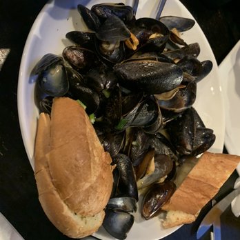 The Point Bar & Grill - Steamed mussels - Sports Bars Near Me - Montauk, New York The Point Bar & Grill - Steamed mussels - Sports Bars Near Me - Montauk, New York