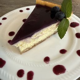 Blueberry amaretto cheesecake. Blueberry amaretto cheesecake.