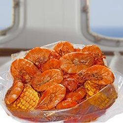 Shrimp 'N Beer - Camarones Cajún
