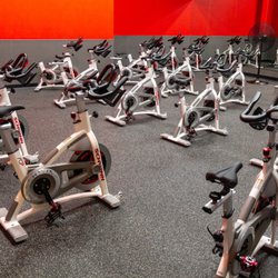 Crunch Fitness - Village District