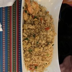 Empire of the Incas - Arroz chaufa de camarones