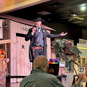 Branson Murder Mystery Dinner Show - Stage and the Sherriff - Dinner Theater Near Me - Branson, Missouri Branson Murder Mystery Dinner Show - Stage and the Sherriff - Dinner Theater Near Me - Branson, Missouri