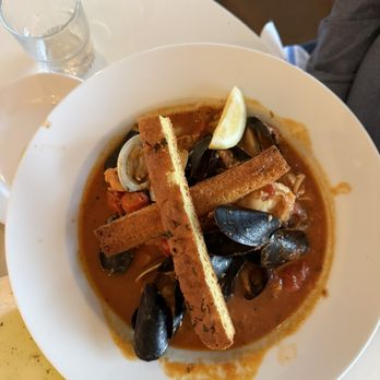 Off the Hook - Cioppino - Seafood Near Me - Bethany Beach, Delaware