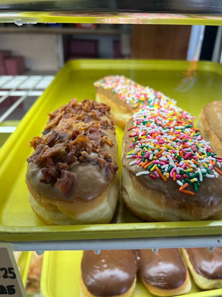 DONUT DEPOT 73 Photos & 63 Reviews 2354 E Thousand Oaks Blvd