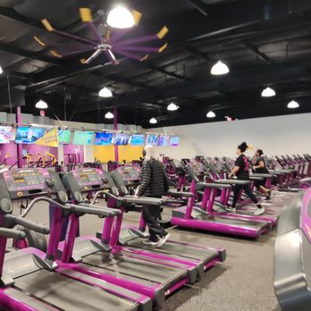Planet Fitness - Freshly remodeled 12/2022 - Gyms Near Me - Vallejo, California