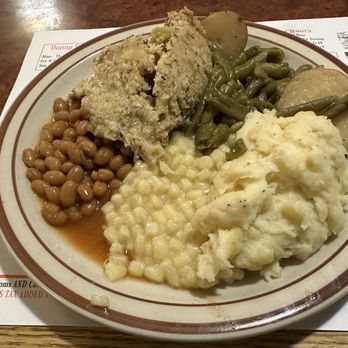 Moonlite Bar-B-Q Inn - Buffet selections - Barbeque Near Me - Owensboro, Kentucky Moonlite Bar-B-Q Inn - Buffet selections - Barbeque Near Me - Owensboro, Kentucky