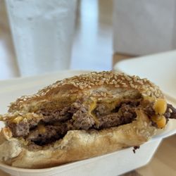 Matty’s Patty’s Burger Club - Inside burger