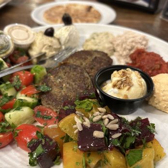 Pressed Cafe - Jerusalem platter - Cafes Near Me - Bedford, New Hampshire