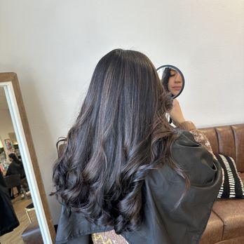 Human Kind Hair - Full highlights - Hair Stylists Near Me - Corona, California