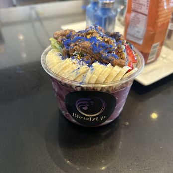 BlendzUP - Acai Bowls Near Me - Redondo Beach, California BlendzUP - Acai Bowls Near Me - Redondo Beach, California