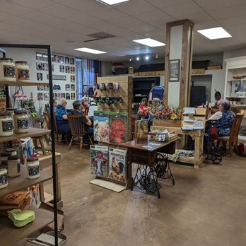 Buzze’s Creamery and General Store - Ice Cream & Frozen Yogurt Near Me - Morganton, North Carolina