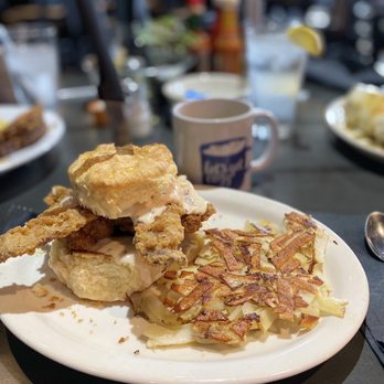 Brunch Snob - Mother Clucker with Hash Browns - Breakfast & Brunch Near Me - Phoenix, Arizona Brunch Snob - Mother Clucker with Hash Browns - Breakfast & Brunch Near Me - Phoenix, Arizona